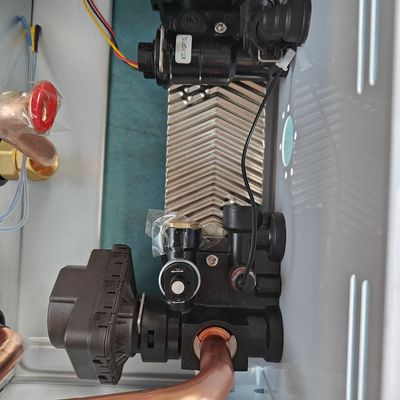 Zmieniacz płyt Części gazowego podgrzewacza wody Hydro Block Lutowany płytowy wymiennik ciepła